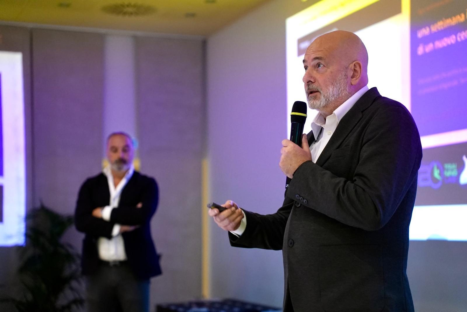 Luca Fumagalli presenta Franceed alla giuria dell'Innova Retail Award